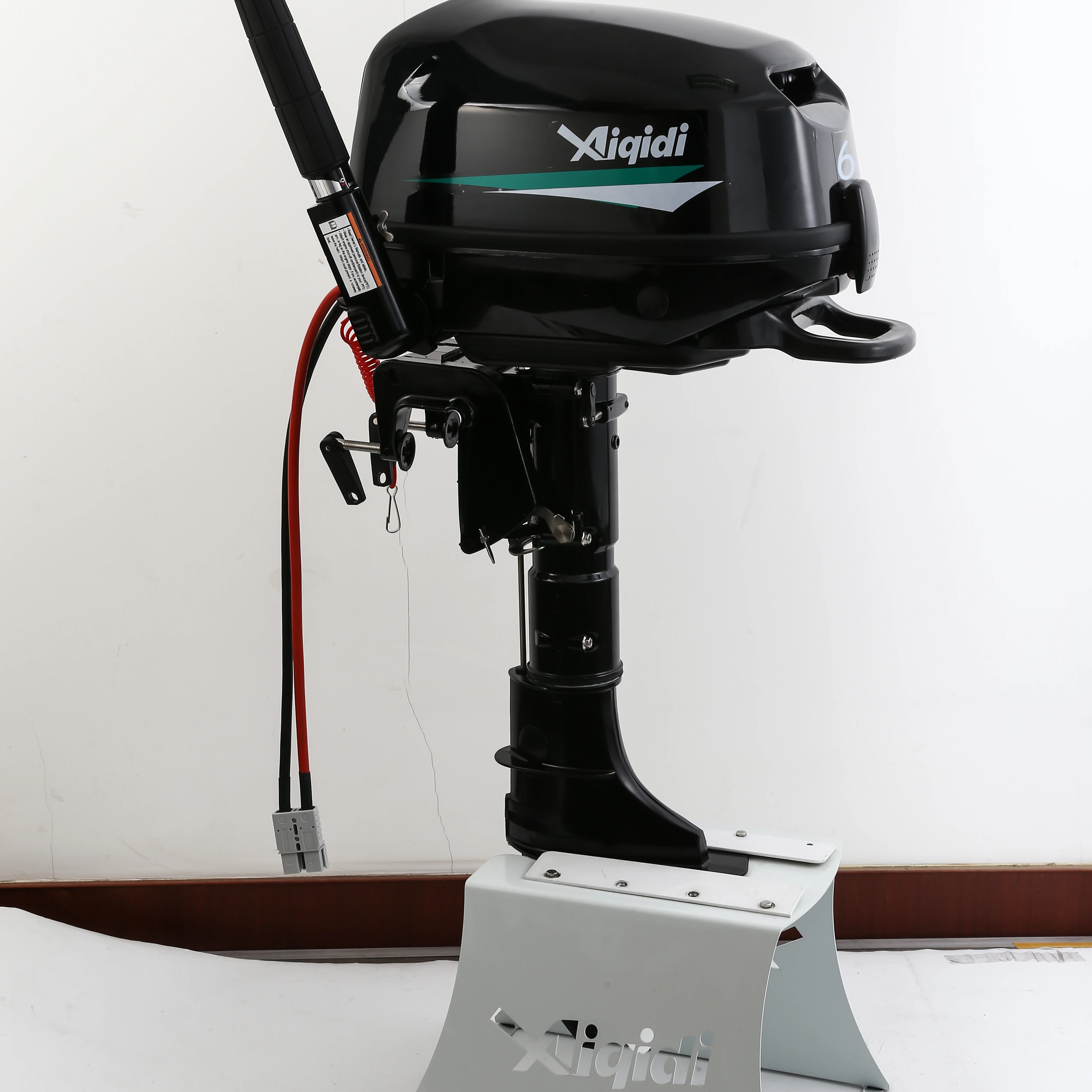 محرك بحري كهربائي يعمل بالبطار - مراجعة Electric Outboard Motor 3Hp وسعره